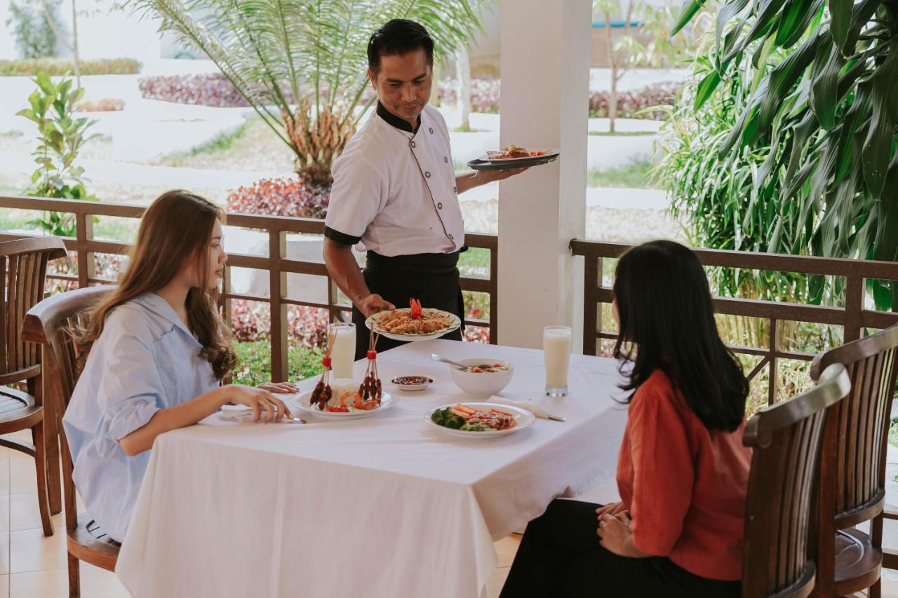 Nirvana Hotel Resort Tetebatu Exteriér fotografie